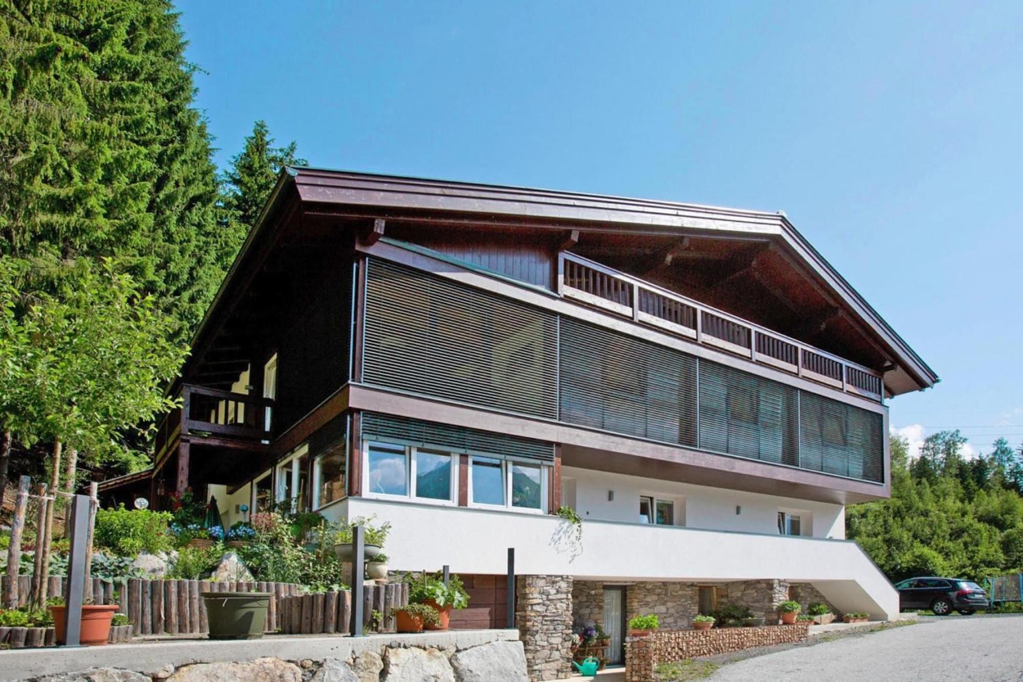 Apartment In Neukirchen With A Balcony Neukirchen am Großvenediger Екстериор снимка