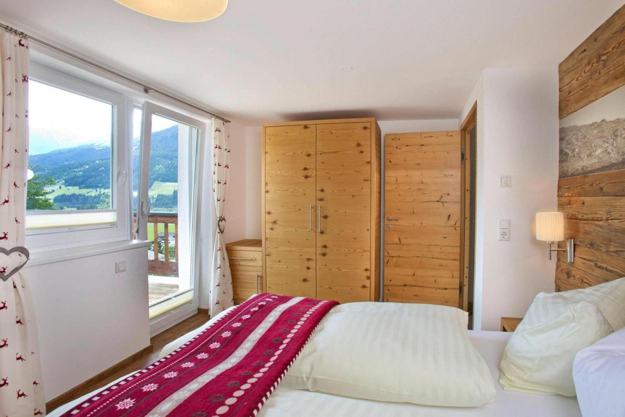 Apartment In Neukirchen With A Balcony Neukirchen am Großvenediger Екстериор снимка