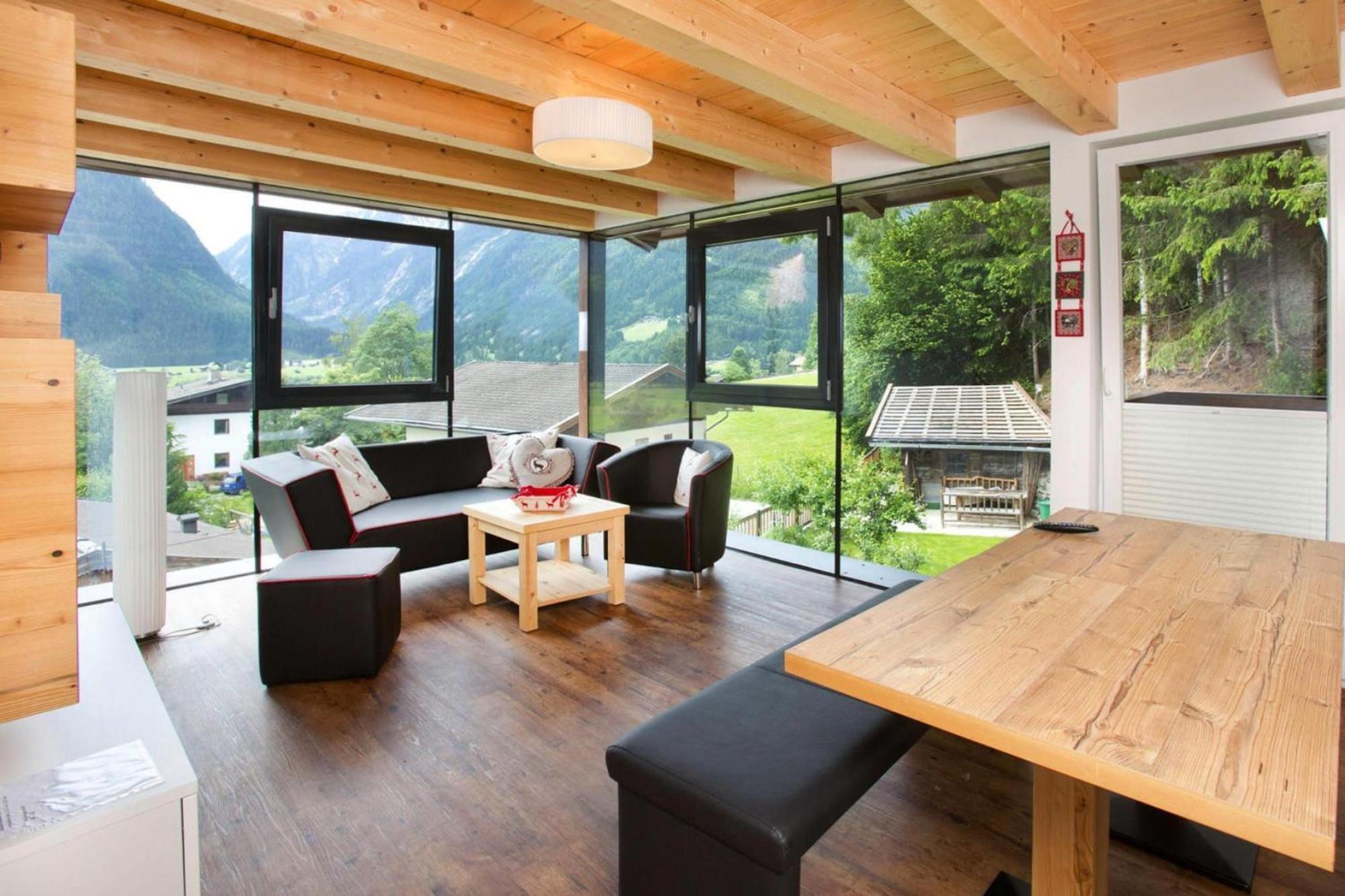 Apartment In Neukirchen With A Balcony Neukirchen am Großvenediger Екстериор снимка